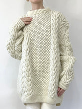 Load image into Gallery viewer, Hand Made Vintage Aran Jumper Sweater (L)
