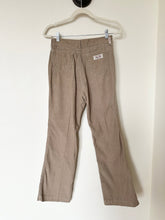 Load image into Gallery viewer, 1970s Taupe Corduroy Levi’s Pants (28”)