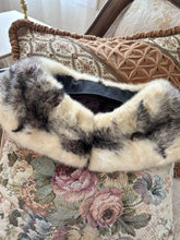 Load image into Gallery viewer, 1940s Mink Fur Boa Collar