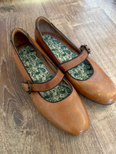 Load image into Gallery viewer, Brown Leather Mary Janes (8)
