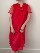 Load image into Gallery viewer, Ravishing Red 60s Peignoir and Nightgown Set (S/M)