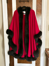 Load image into Gallery viewer, Parisian Red Wool Fur Trim Cape (M/L)