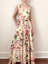 Load image into Gallery viewer, 1990s Cotton Floral Fit and Flare Tea Dress (XS/S)
