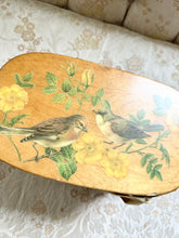 Load image into Gallery viewer, 1950s Handmade Bird Basket Purse