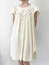 Load image into Gallery viewer, 70s Soft Yellow Bow Nightgown (S)