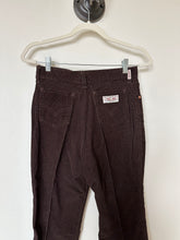 Load image into Gallery viewer, 1970s Black Tab Dark Brown Corduroy Levi’s Pants (26”)
