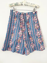 Load image into Gallery viewer, 1980s Shabby Chic Floral Paperbag Cotton Shorts (L)