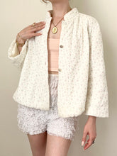 Load image into Gallery viewer, Pink Cotton Ditsy Floral 1950s Bed Jacket (S)