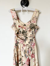 Load image into Gallery viewer, 1990s Cotton Floral Fit and Flare Tea Dress (XS/S)
