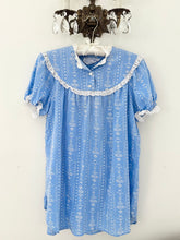 Load image into Gallery viewer, Vintage 1950s Blue Eyelet Pajama Set (L)