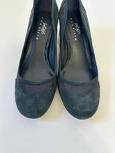 Load image into Gallery viewer, Navy Blue Suede Vintage Ballet Block Heels
