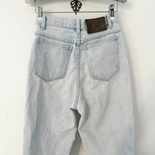 Load image into Gallery viewer, Vintage Calvin Klein Lightwash 100% Cotton Denim Jeans (24”)