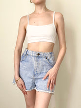 Load image into Gallery viewer, Vintage Lightwash Blue Cotton Denim Jeans (23”)