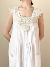 Load image into Gallery viewer, Antique Edwardian Crochet Floral Yoke Collar