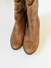 Load image into Gallery viewer, Brown Camel Leather Slouchy Western Cowboy Boots (6)