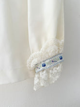 Load image into Gallery viewer, 1970s Ruffle Blue Embroidered Ribbon Trim Blouse (M)