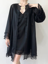 Load image into Gallery viewer, Vampy Black 1960s Button Up Peignoir & Nightgown Set (S/M)