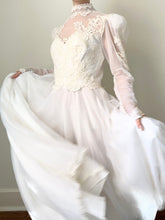 Load image into Gallery viewer, 70s Embroidered Lace Puff Sleeve Victorian Style Wedding Dress (XS/S)