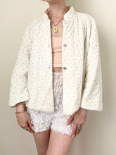 Load image into Gallery viewer, Pink Cotton Ditsy Floral 1950s Bed Jacket (S)