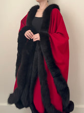 Load image into Gallery viewer, Parisian Red Wool Fur Trim Cape (M/L)