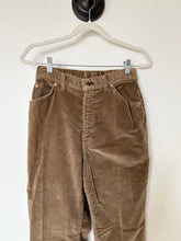 Load image into Gallery viewer, 1970s Taupe Black Tab Velvet Levi’s Pants (28”)
