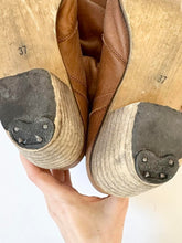 Load image into Gallery viewer, Brown Camel Leather Slouchy Western Cowboy Boots (6)