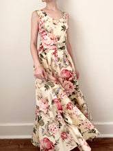 Load image into Gallery viewer, 1990s Cotton Floral Fit and Flare Tea Dress (XS/S)