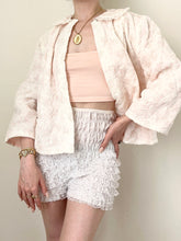 Load image into Gallery viewer, Pink Silky Ditsy Floral Lace Trim 1950s Bed Jacket (S)