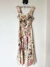 Load image into Gallery viewer, 1990s Cotton Floral Fit and Flare Tea Dress (XS/S)