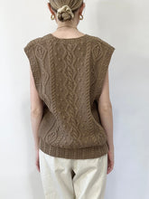 Load image into Gallery viewer, Hazelnut Coffee Hand Knit Vintage Sweater Vest (M)