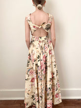 Load image into Gallery viewer, 1990s Cotton Floral Fit and Flare Tea Dress (XS/S)