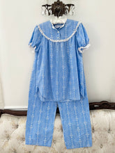 Load image into Gallery viewer, Vintage 1950s Blue Eyelet Pajama Set (L)