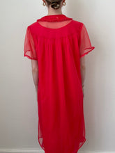 Load image into Gallery viewer, Ravishing Red 60s Peignoir and Nightgown Set (S/M)