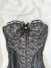 Load image into Gallery viewer, 1950s Black Lace Merry Widow Bustier (32C)