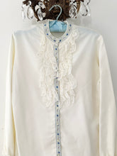 Load image into Gallery viewer, 1970s Ruffle Blue Embroidered Ribbon Trim Blouse (M)