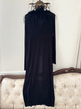 Load image into Gallery viewer, Iconic 1990s Black Feather Collar Duster (M)