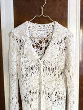 Load image into Gallery viewer, Peter Pan Collar Belle Sleeve 70s Boho Inspired Crochet Medallion Duster Cardigan (L)