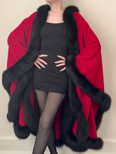 Load image into Gallery viewer, Parisian Red Wool Fur Trim Cape (M/L)