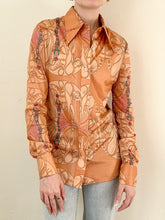 Load image into Gallery viewer, Vintage 1970s Art Nouveau Disco Print Novelty Button Down Blouse (XS/S)
