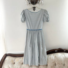 Load image into Gallery viewer, 1940s 1950s Blue Puff Sleeve Cotton Dress (XS)