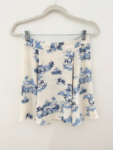 Load image into Gallery viewer, Blue Toile De Jouy French Vintage Style Mini Skirt (S)