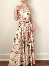 Load image into Gallery viewer, 1990s Cotton Floral Fit and Flare Tea Dress (XS/S)