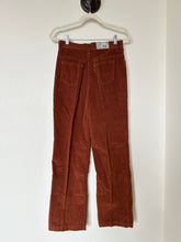 Load image into Gallery viewer, 1970s Black Tab Crimson Corduroy Levi’s Pants (29”)