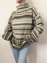 Load image into Gallery viewer, 90s Green Striped Hand Knit Wool Sweater (M/L)