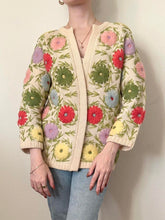 Load image into Gallery viewer, 50s Hand Loomed Colorful Flower Cardigan Sweater (S)