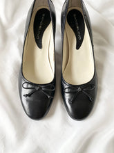 Load image into Gallery viewer, Patent Leather Ballet Pump Kitten Heels (6.5)