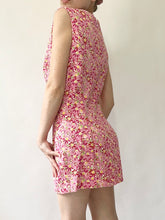 Load image into Gallery viewer, 90s Pink Daisy Mod Mini Dress (2)