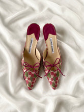 Load image into Gallery viewer, Raspberry Manolo Blahnik Mules (5.5)
