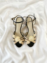 Load image into Gallery viewer, Raffia Flower Wedge Heels (7)