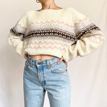 Load image into Gallery viewer, Chunky Knit Nordic Style 1990s Sweater (L)